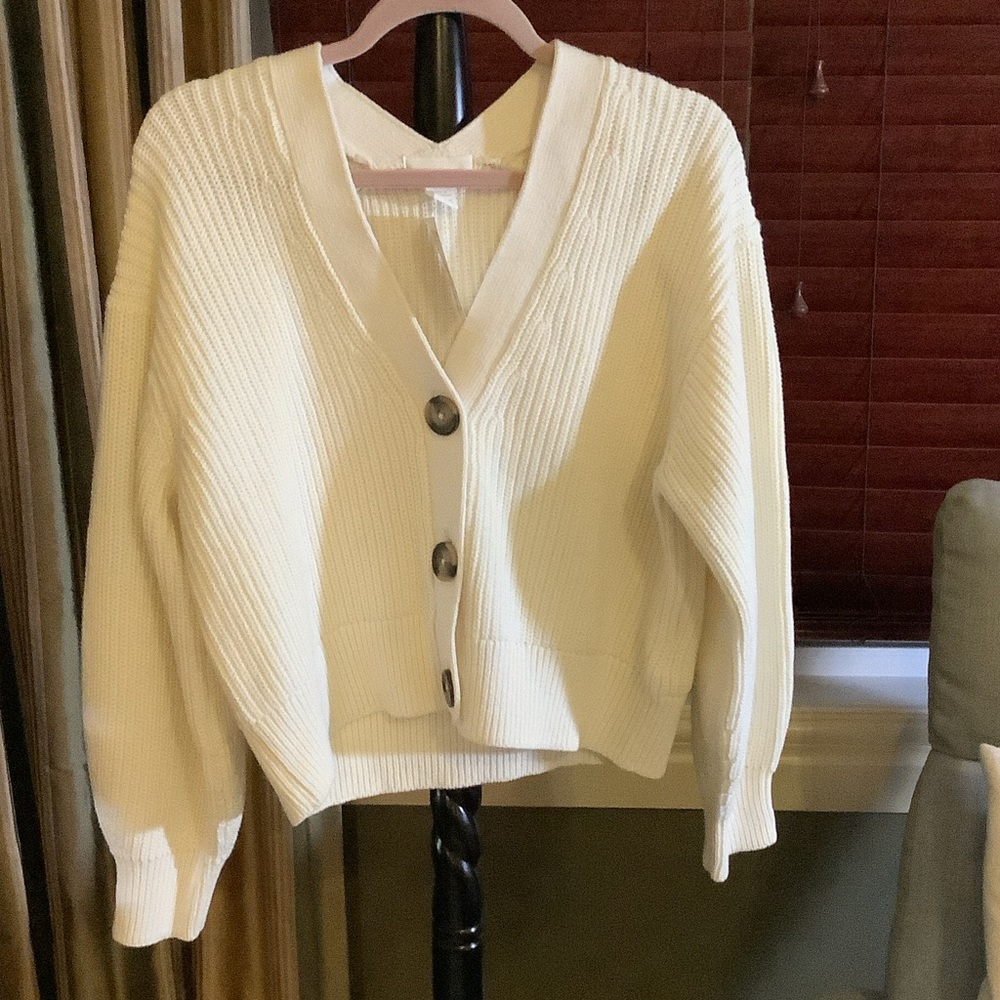New H&M Cream Button-Up Cardigan